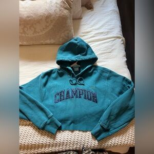 Champion Reverse Weave Cotton Teal Cropped Hoodie with Embroidered Script size M